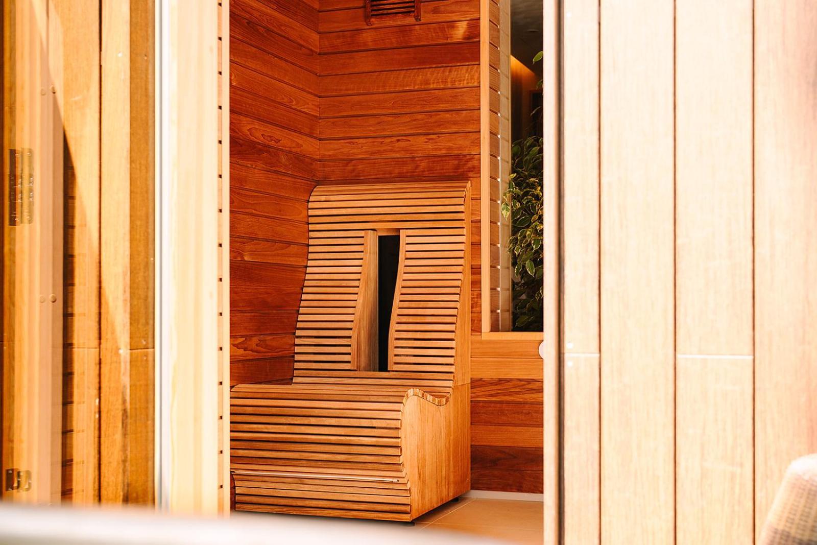 Lakeside Spa Lodge