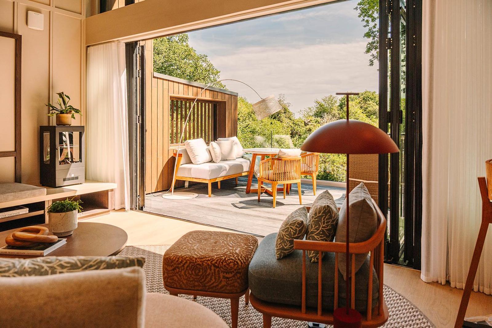 Lakeside Spa Lodge